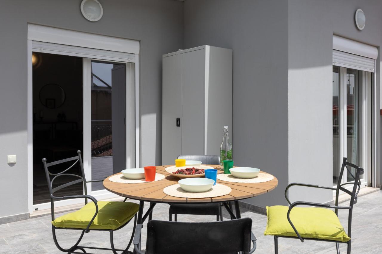 Modern City Center Loft อิโออันนินา ภายนอก รูปภาพ